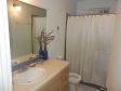 Apt-2 2nd-bathroom-01
